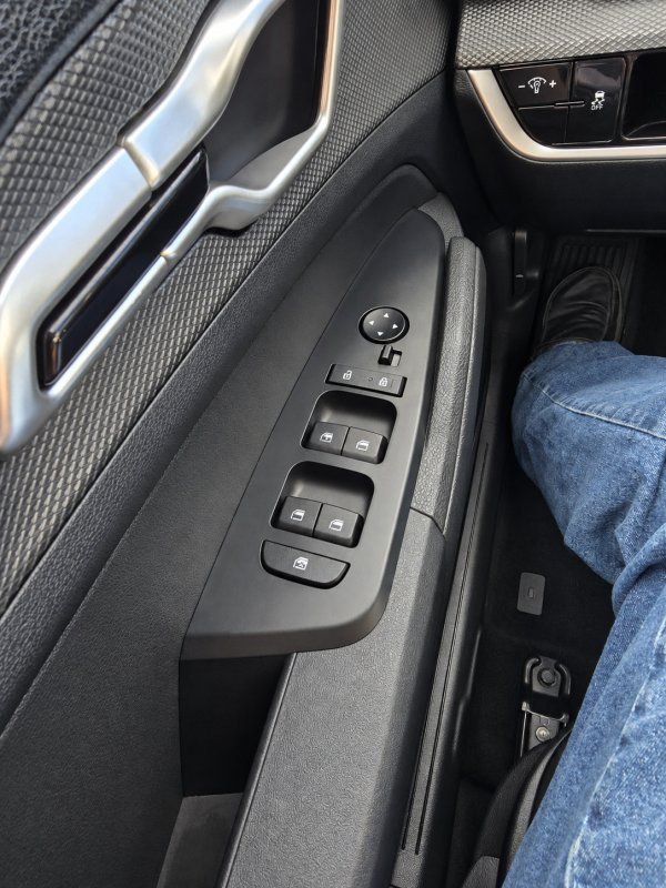 2023 Kia Sportage LX - Photo 25