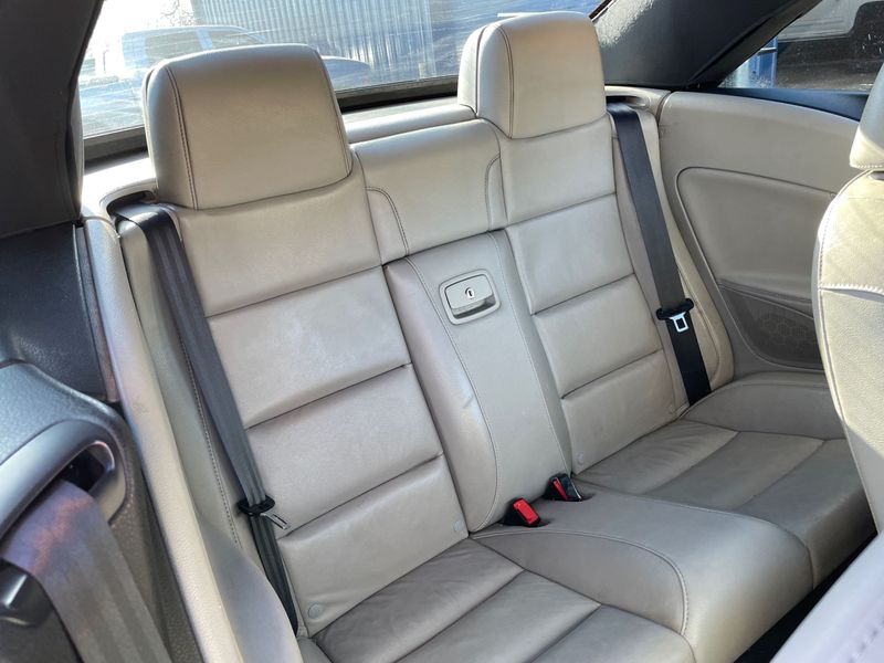 vw eos isofix