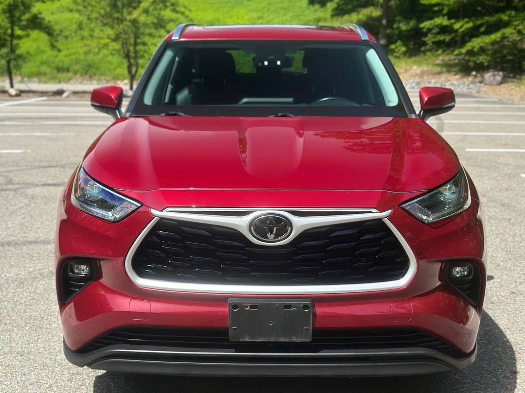 2021 Toyota Highlander XLE AWD