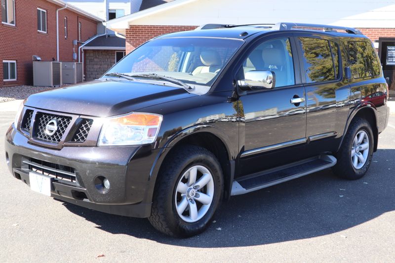 2012 Nissan Armada Photos