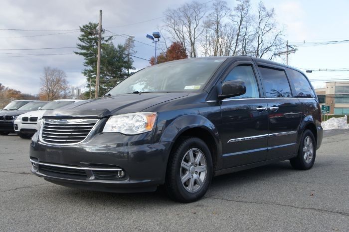 2011 Chrysler Town & Country Touring | Zoom Auto Group - Used Cars New ...