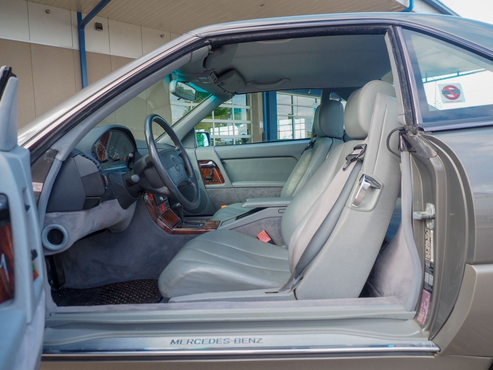 1992 Mercedes-Benz 500-Class 48