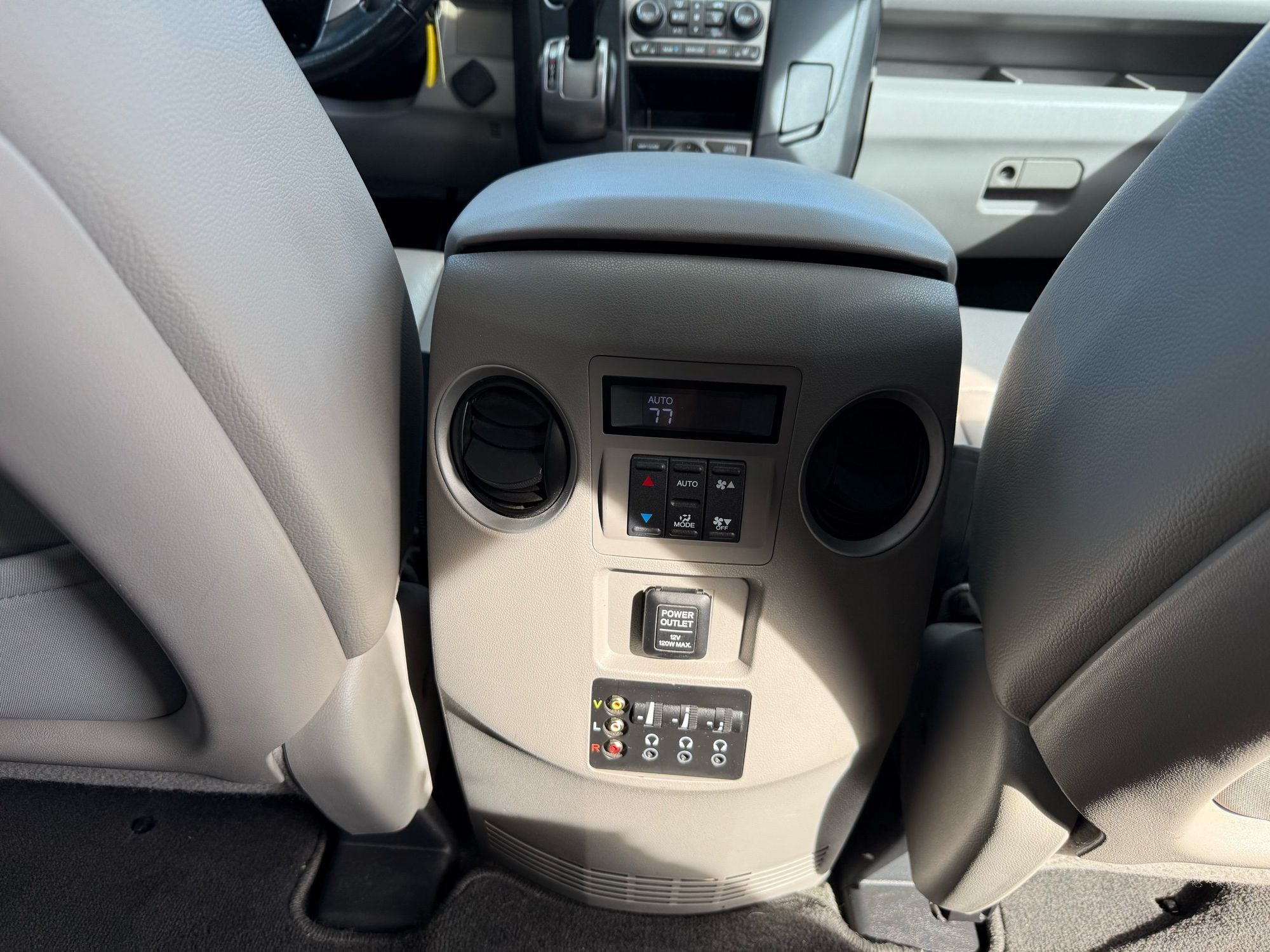 2014 Honda Pilot Touring photo 21