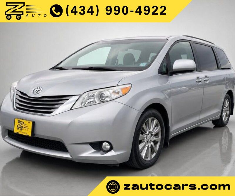 2017 Toyota Sienna XLE Premium 7 Passenger