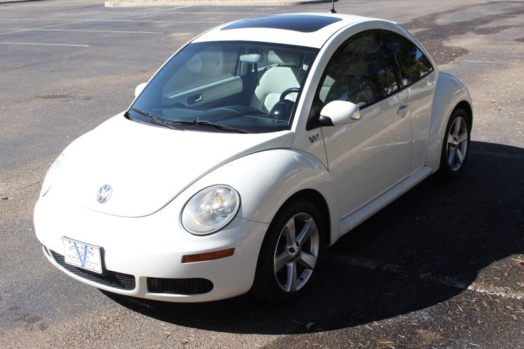 2008 Volkswagen New Beetle Triple White | Victory Motors of Colorado