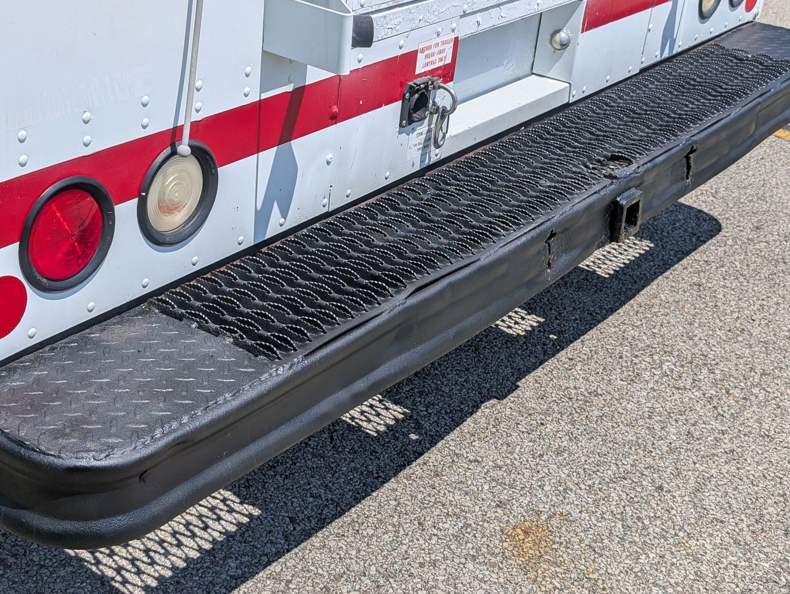 2009 Chevrolet Express Cutaway 56