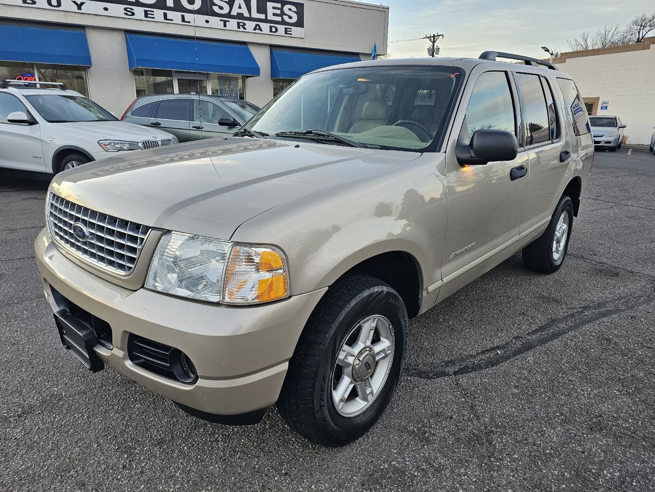 2004 Ford Explorer XLT's photo