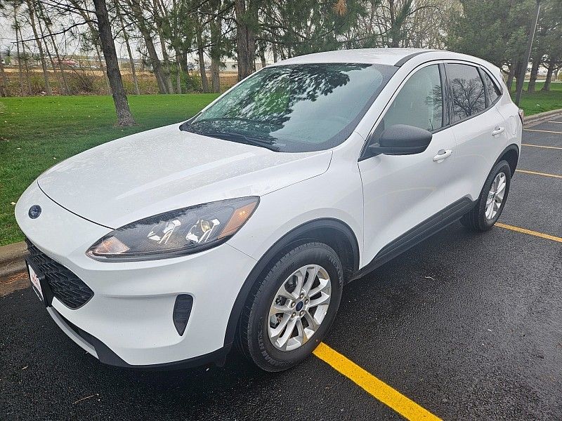 2022 Ford Escape SE's photo