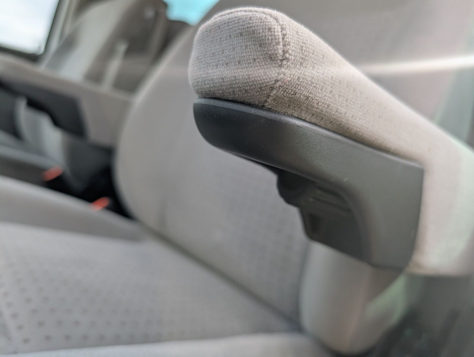 2003 Volkswagen EuroVan 113