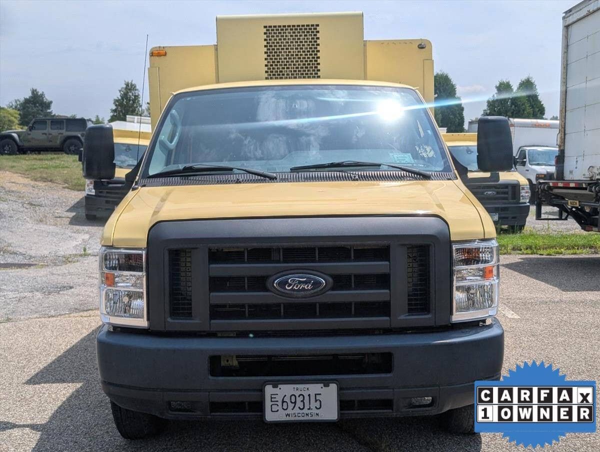 2019 Ford E-450 photo 10