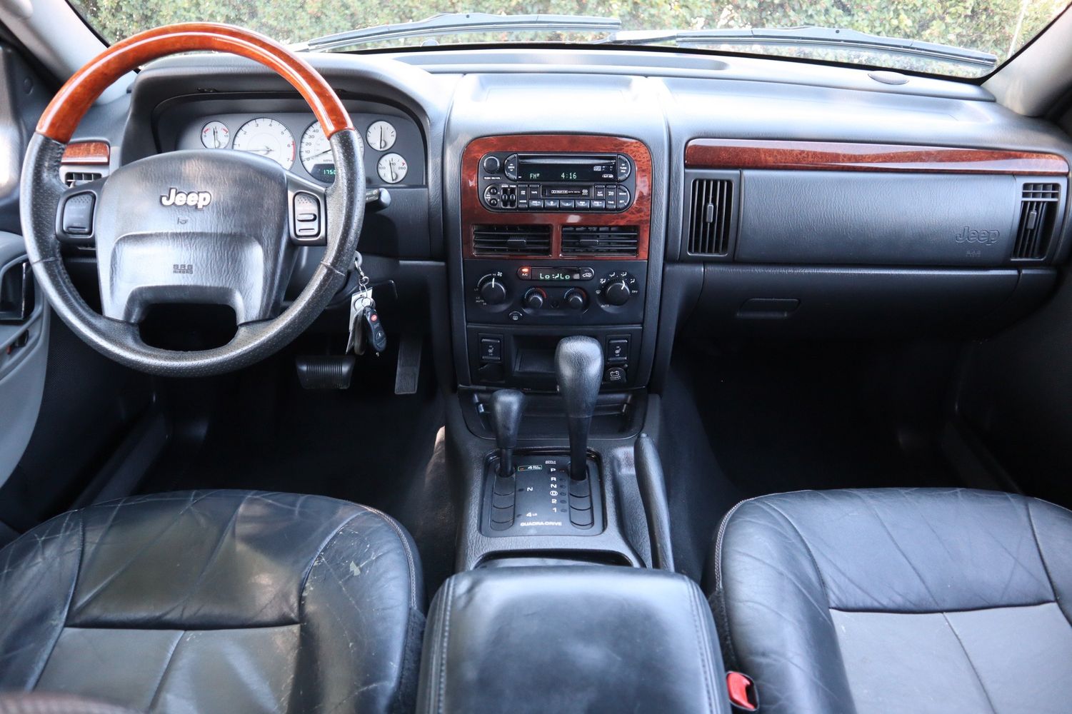 2004 Jeep Grand Cherokee Overland Victory Motors of Colorado