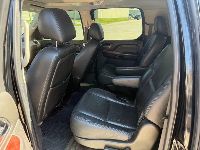 2012 Cadillac Escalade ESV Premium - Photo 13