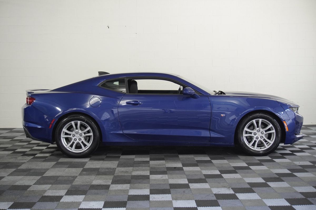 2020 Chevrolet Camaro RWD Coupe 1LS