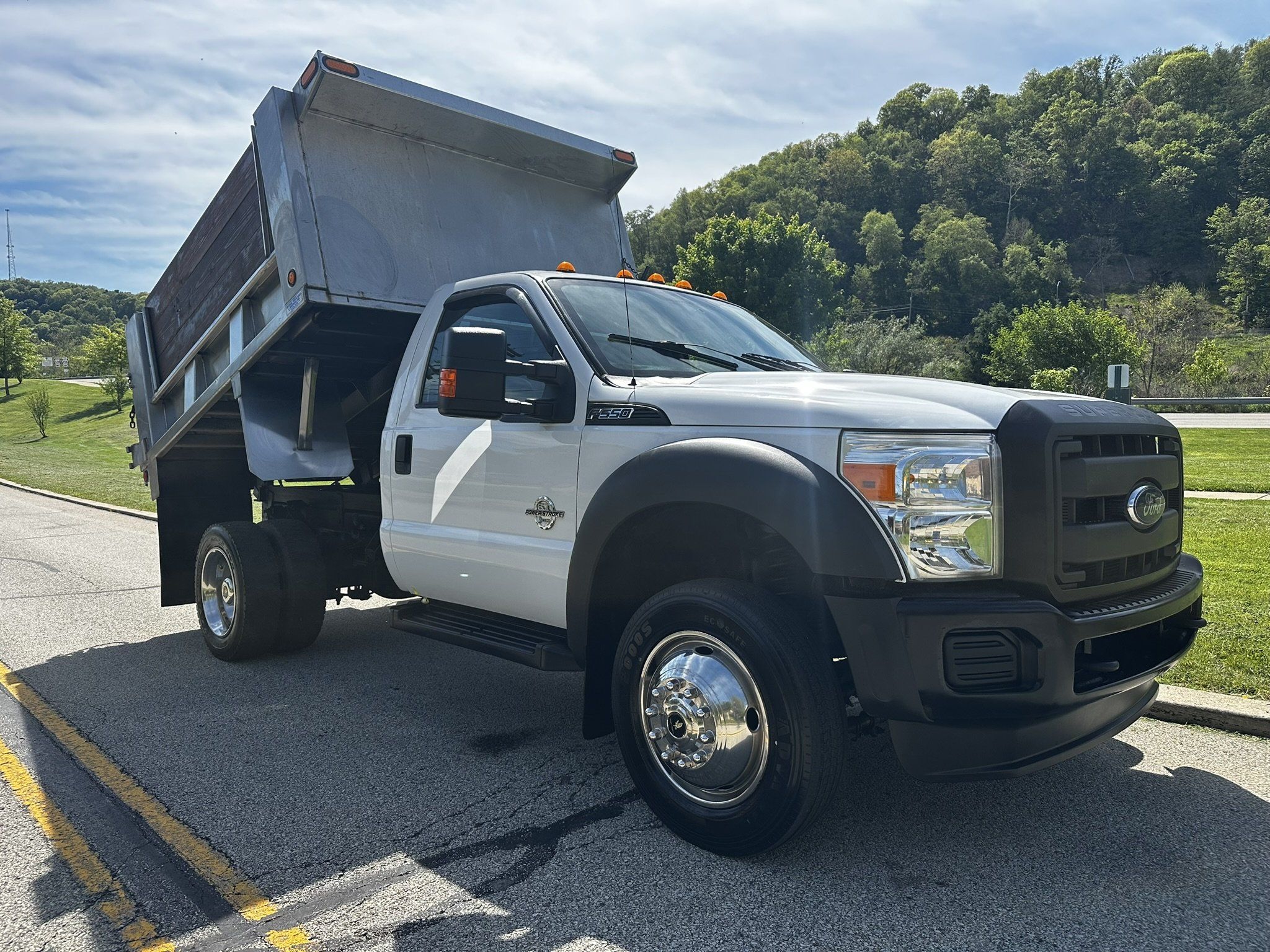 2014 Ford F-550's photo