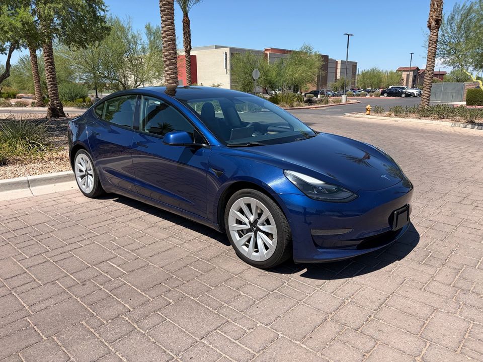 2022 Tesla Model 3 Rear-Wheel Drive