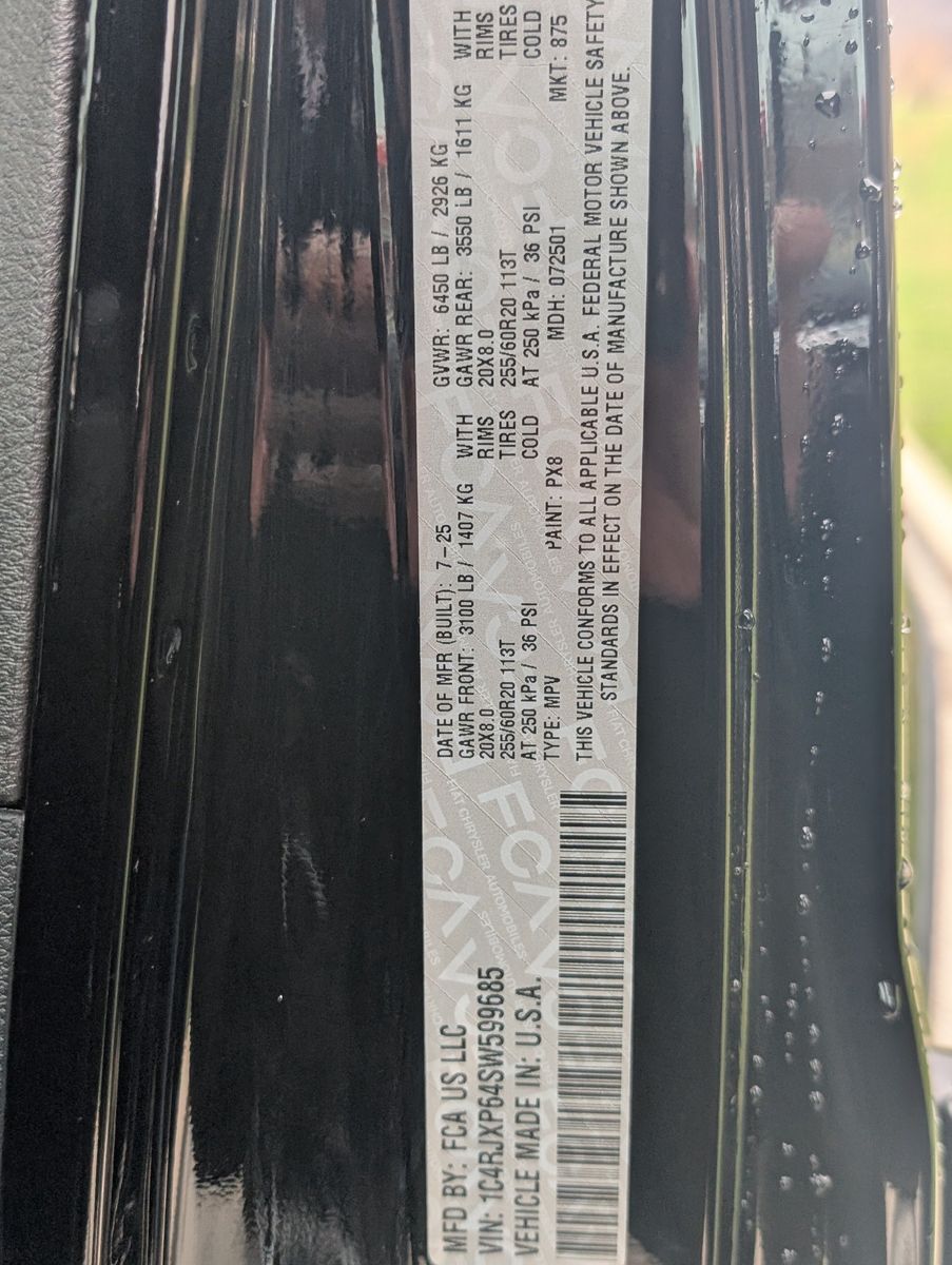 2025 Jeep Wrangler 4xe 28