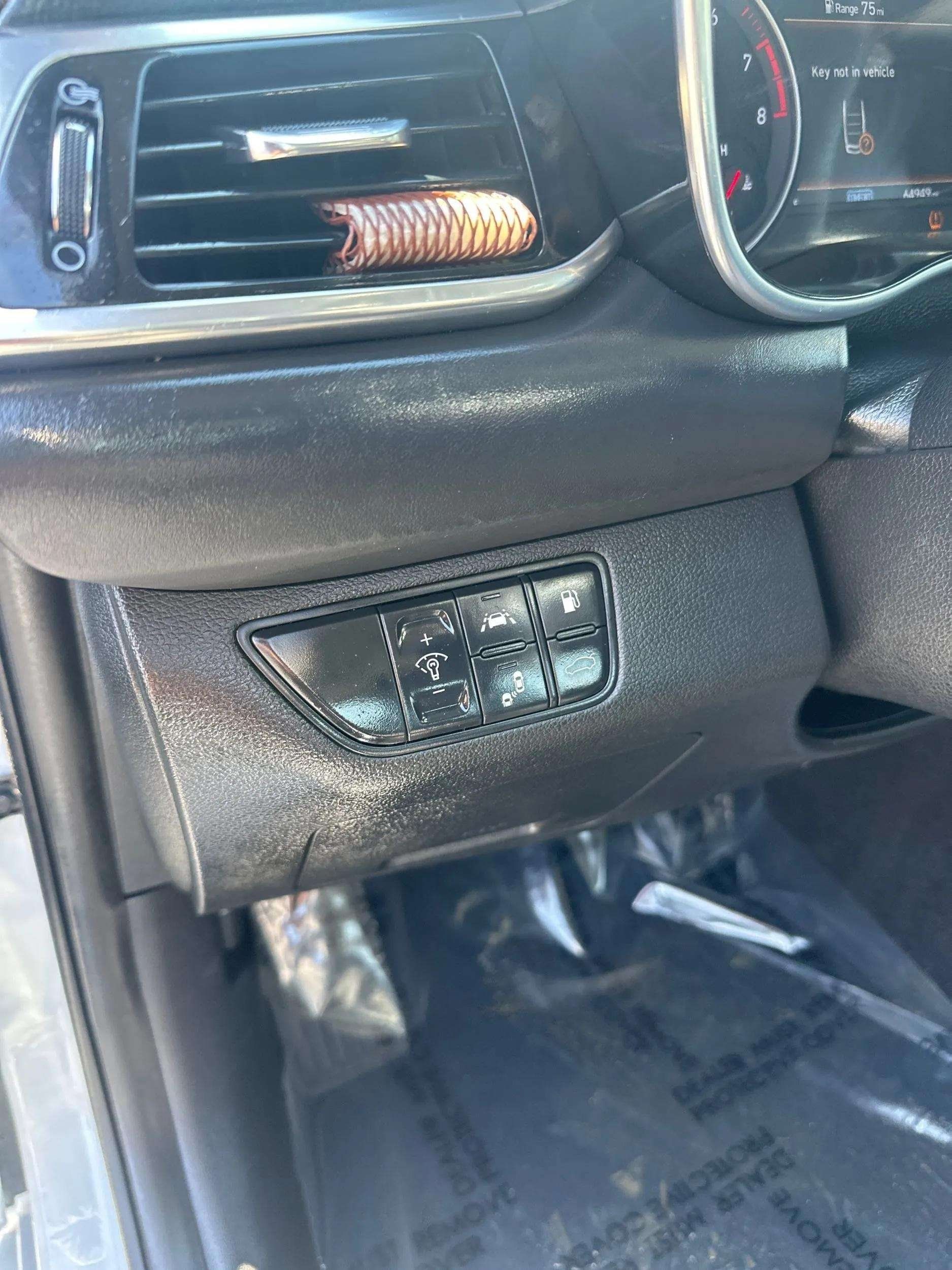 2020 GENESIS G70 Standard - Photo 21