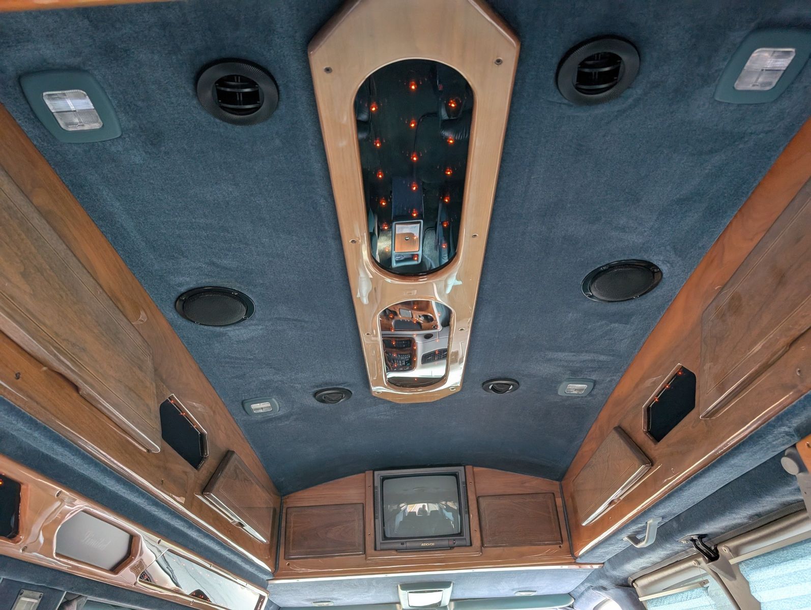 1997 Chevrolet Express G1500 98