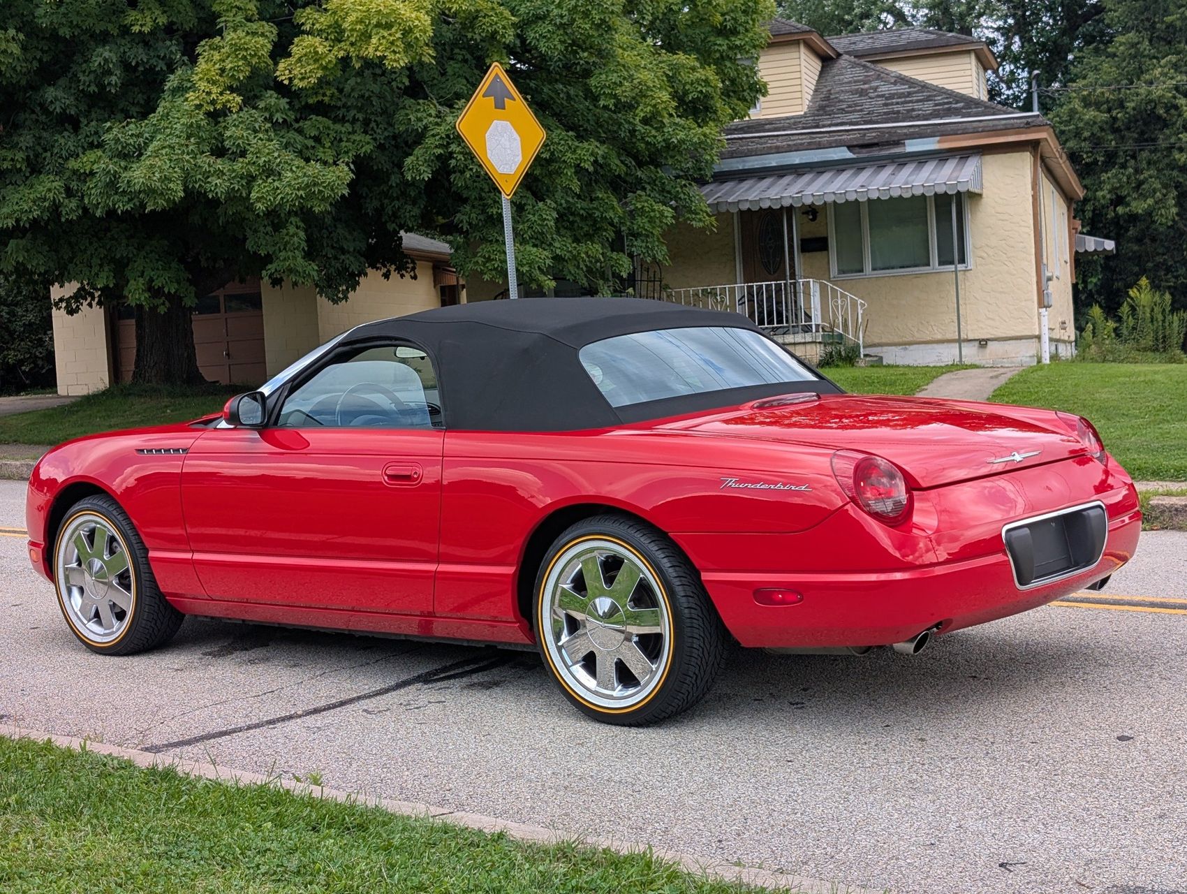 2002 Ford Thunderbird 12