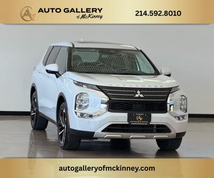 2024 Mitsubishi Outlander SE S-AWC's photo