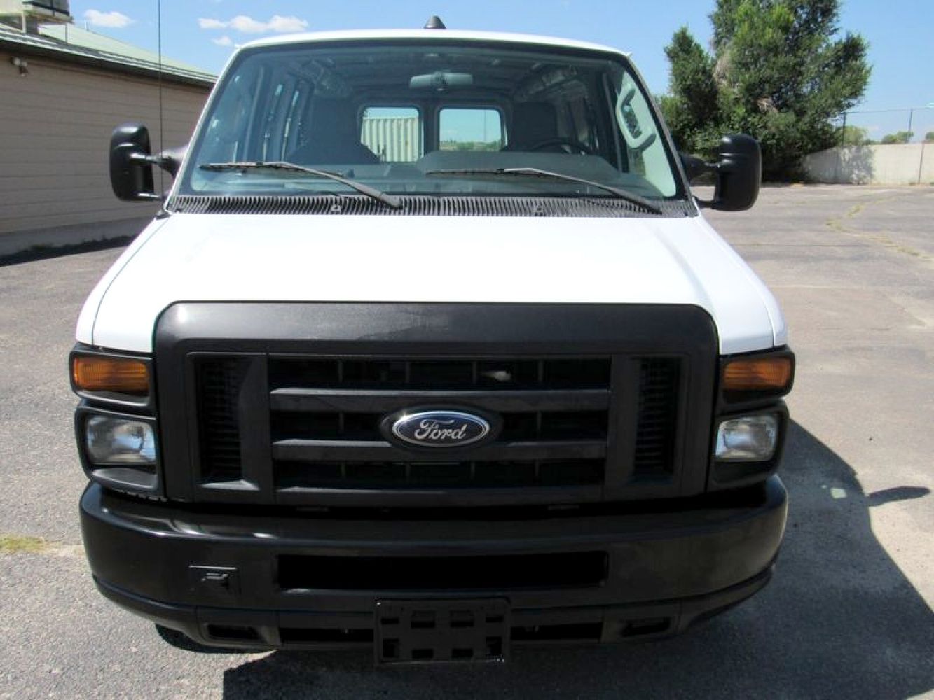 2011 Ford E-250 photo 7