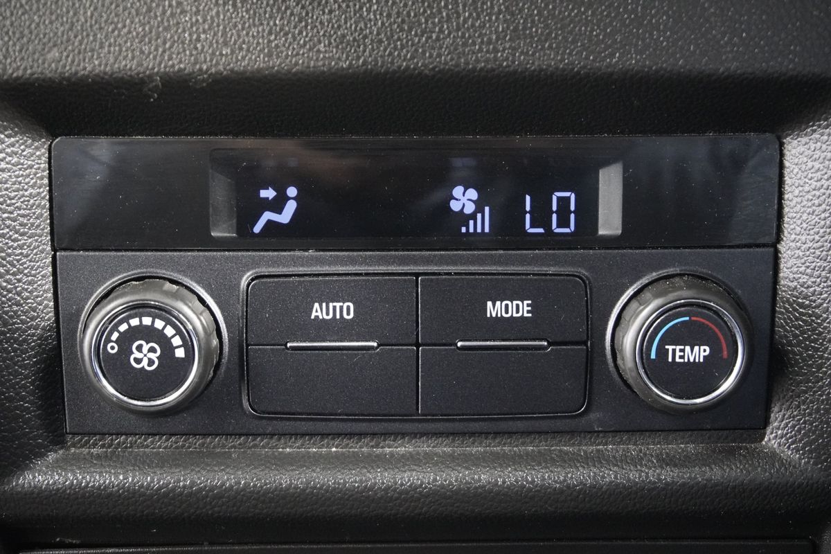 2020 Chevrolet Traverse AWD LT Cloth