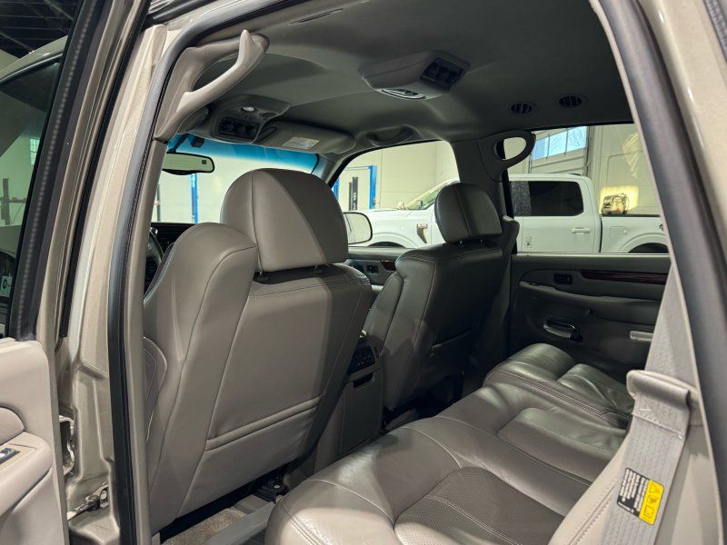2002 Cadillac Escalade Base, photo 13