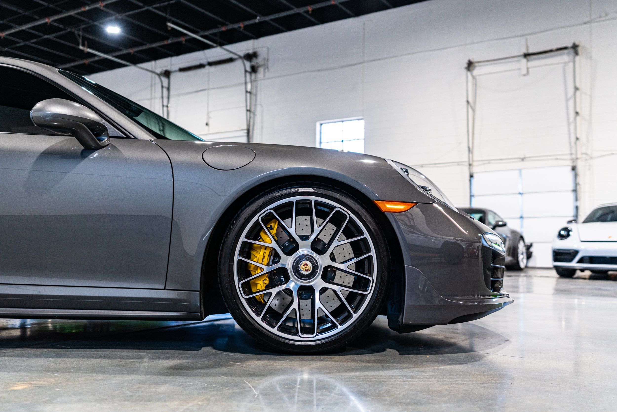 2015 Porsche 911 Turbo S - Photo 20