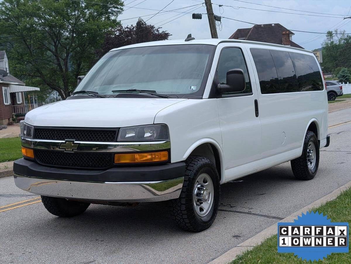2018 Chevrolet Express 12