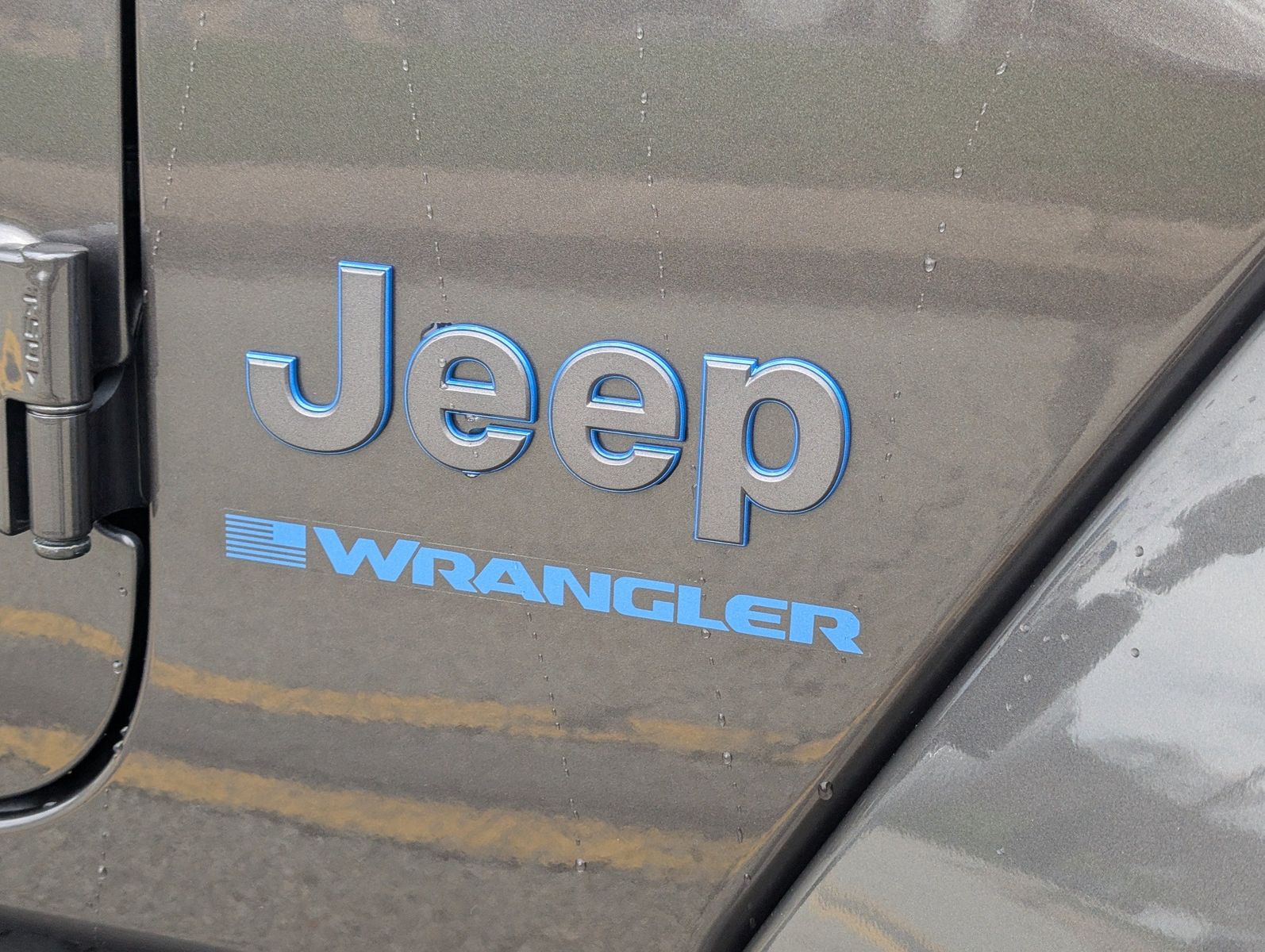 2025 Jeep Wrangler 4xe 14