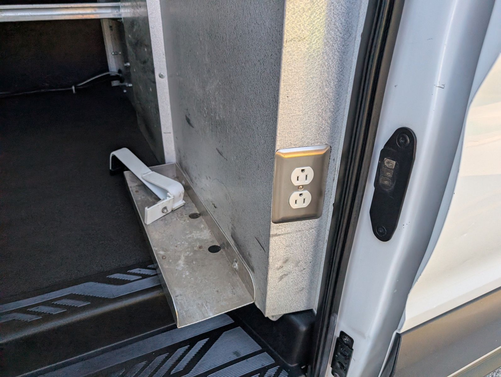 2017 Ford Transit-250 71