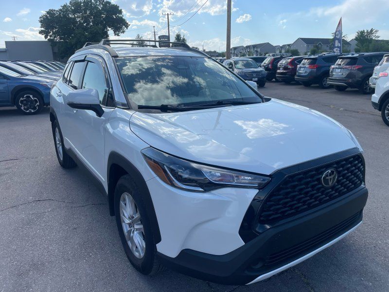 2023 Toyota Corolla Cross LE - Photo 7