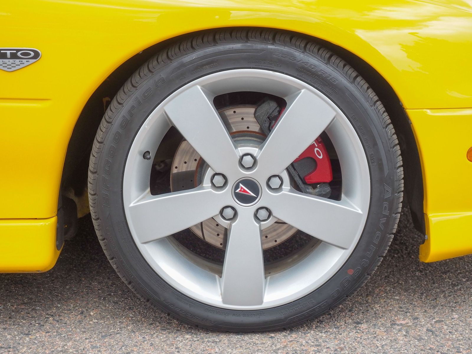 2005 Pontiac GTO 28