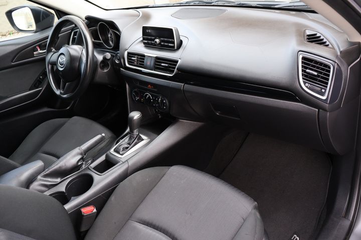 2015 Mazda Mazda3 i SV | Victory Motors of Colorado