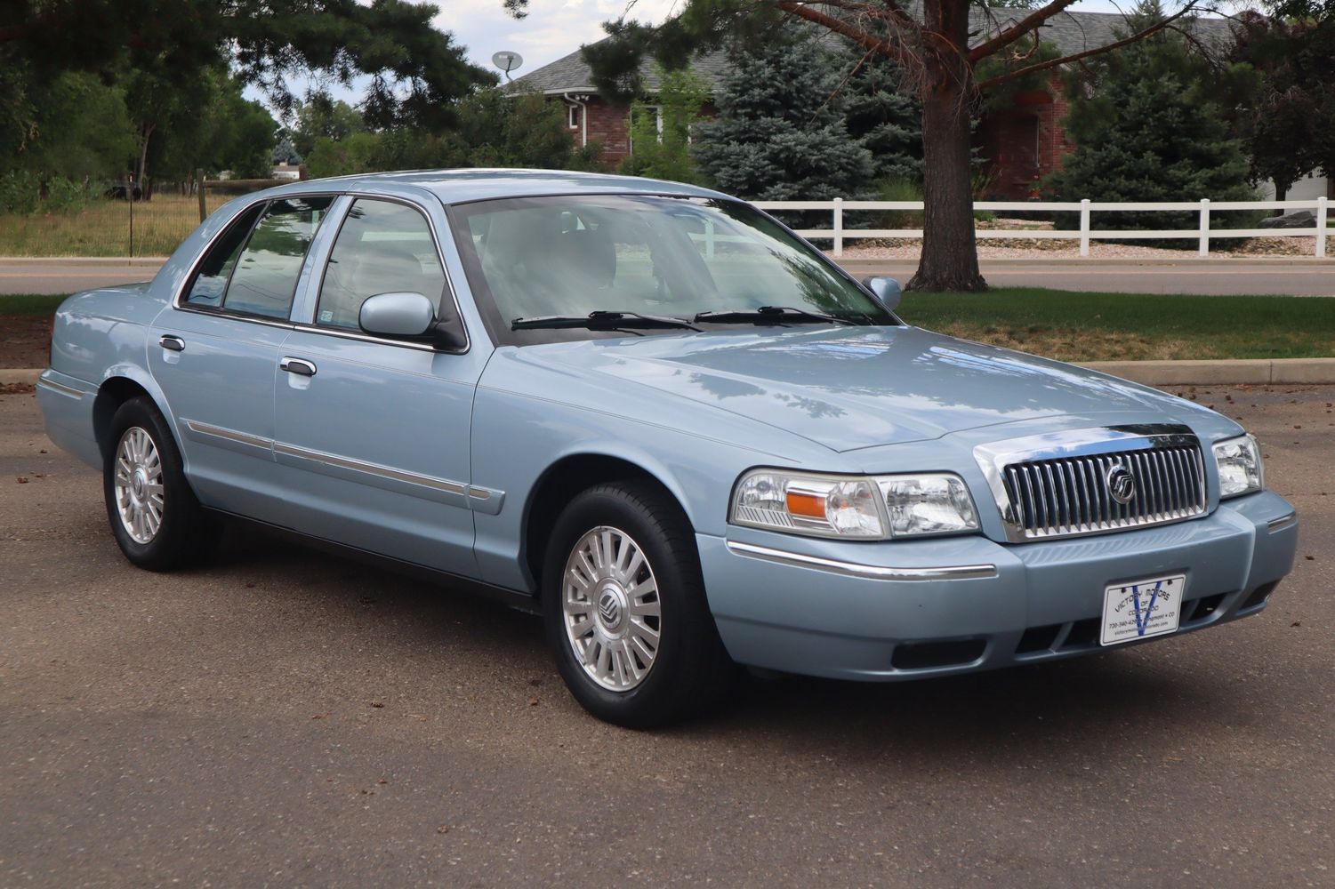 2006 Mercury Grand Marquis LS Premium | Victory Motors of Colorado