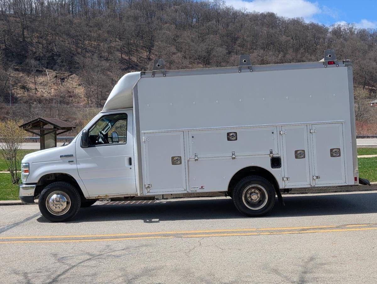 2014 Ford E-Series 4