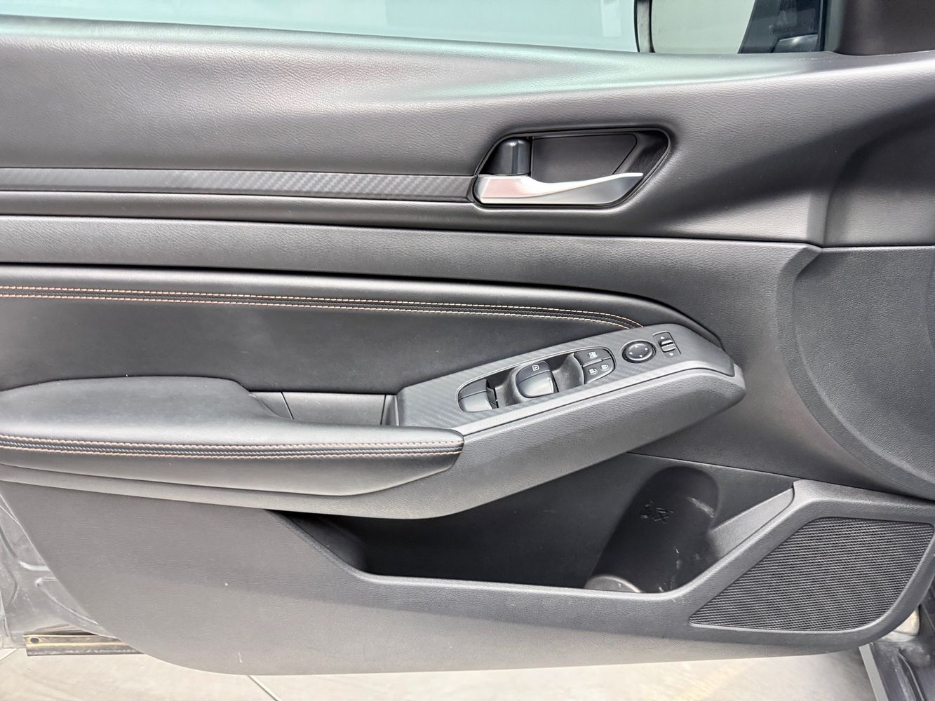2021 Nissan Altima 2.5 SR photo 15