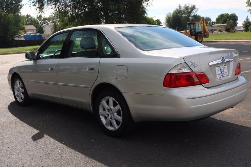 2004 Toyota Avalon Photos