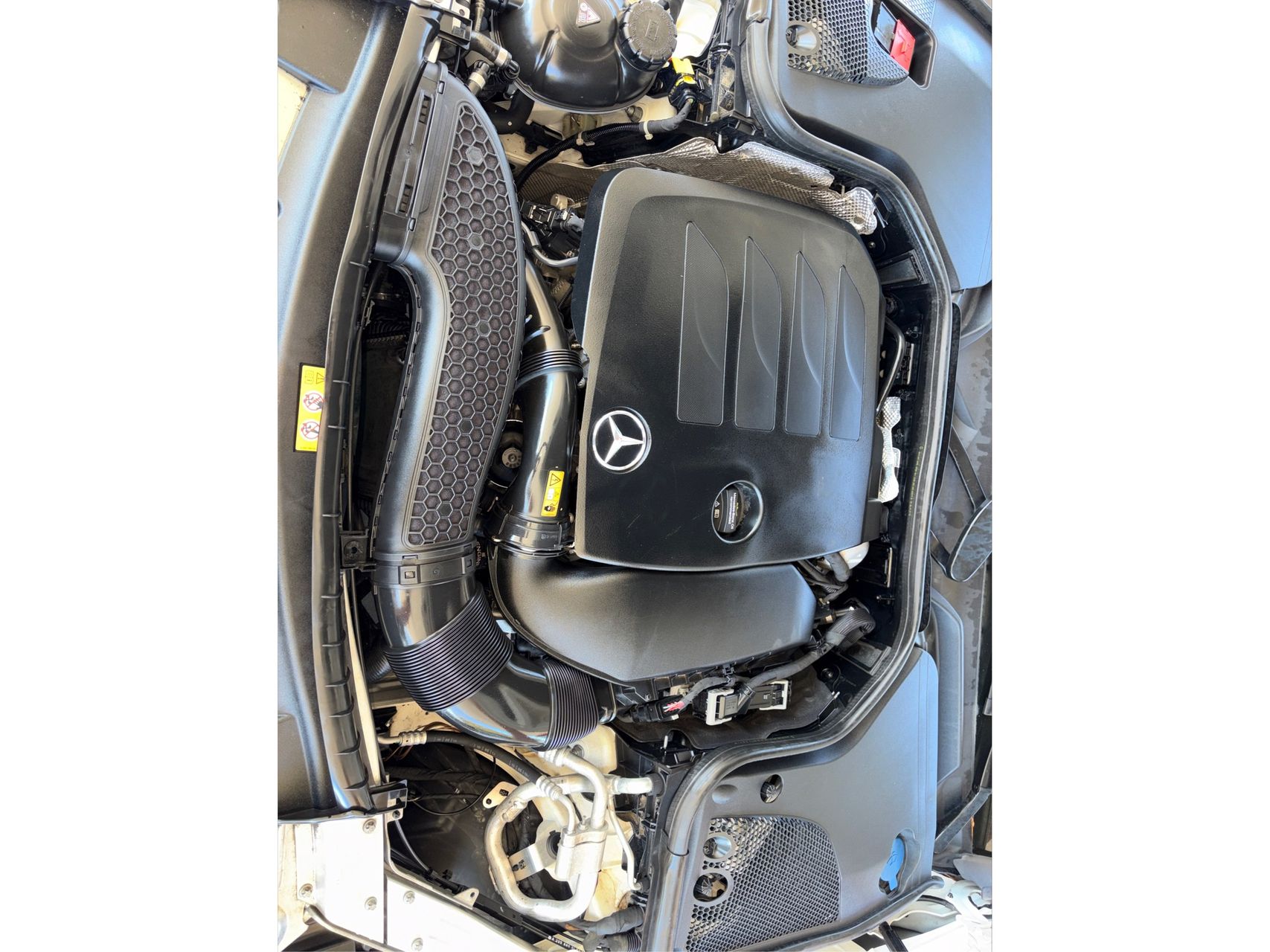 Mercedes-Benz e photo 14