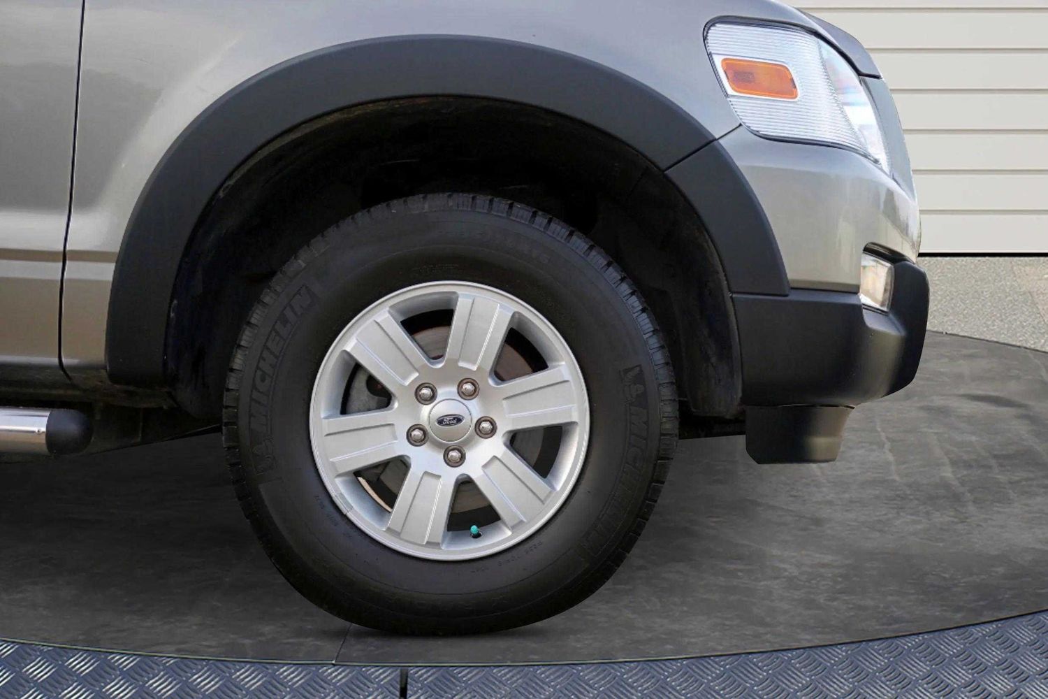 2008 Ford Explorer Sport Trac XLT photo 9