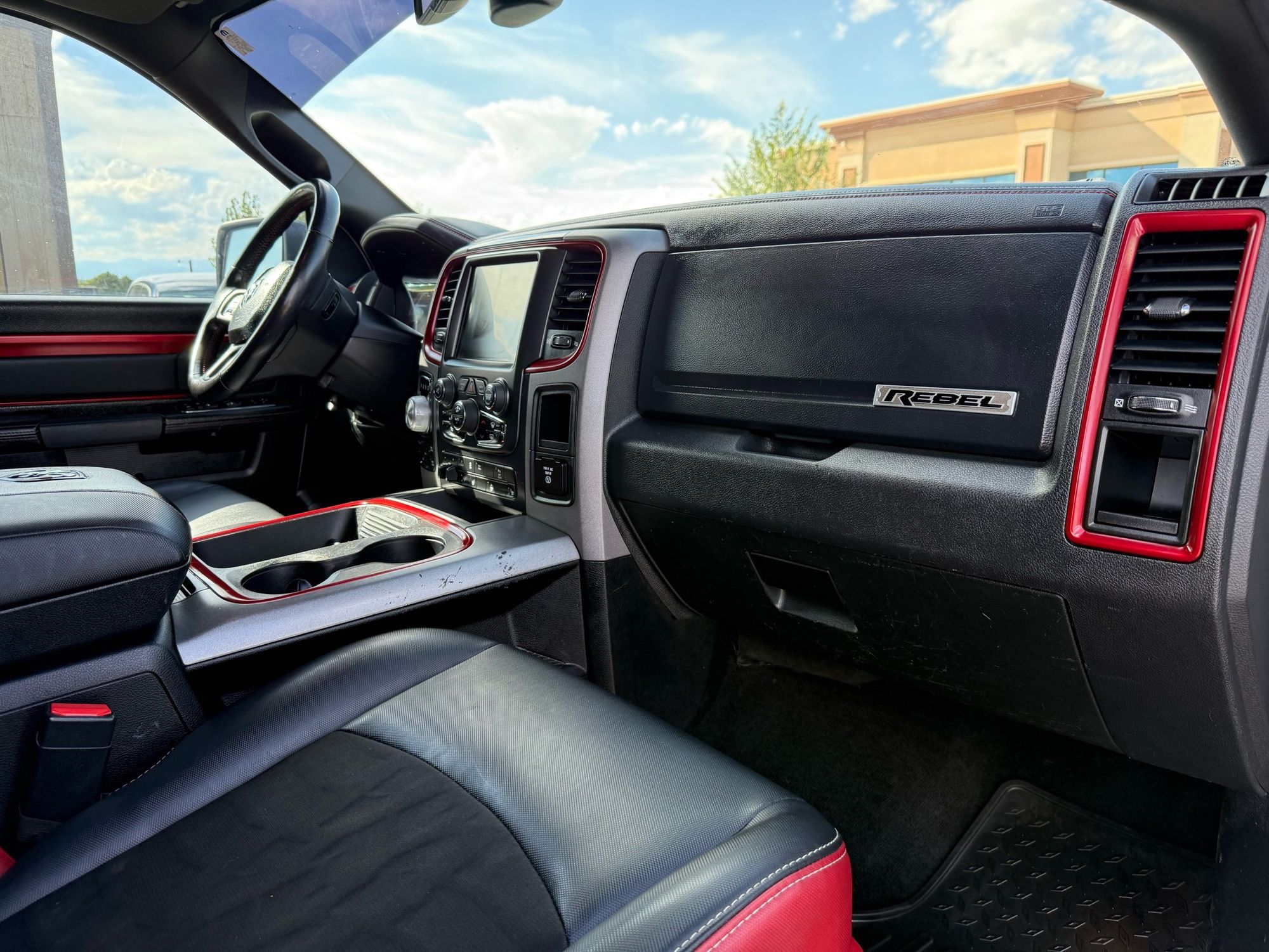 2016 Ram 1500 Rebel photo 28