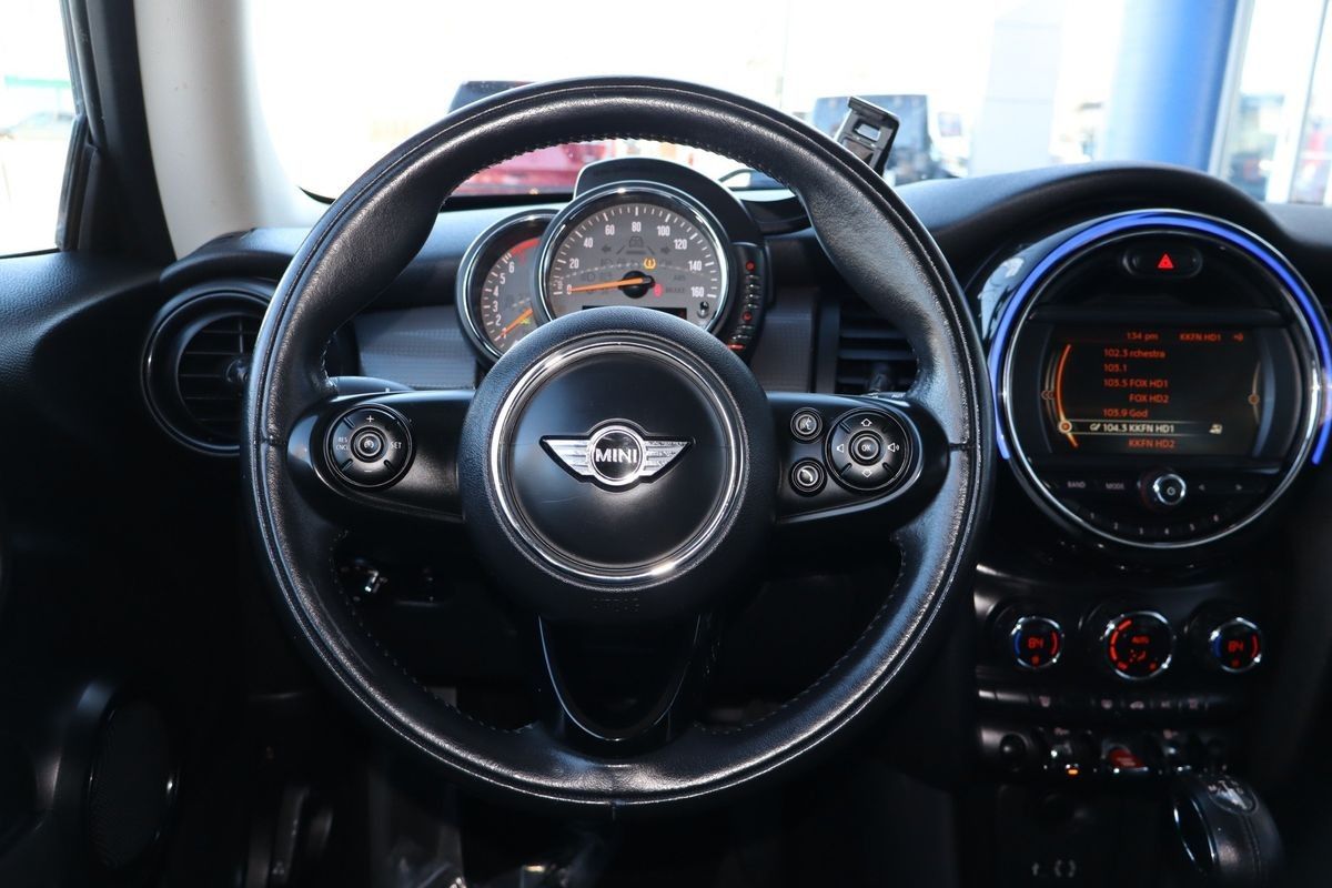 2017 MINI Hardtop Cooper