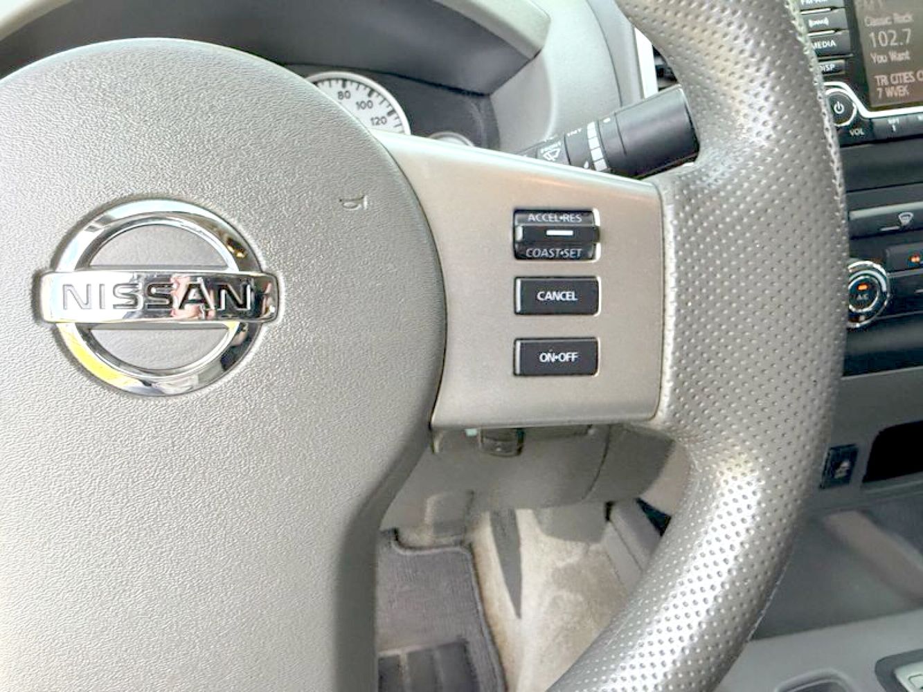 2018 Nissan Frontier Desert Runner photo 14
