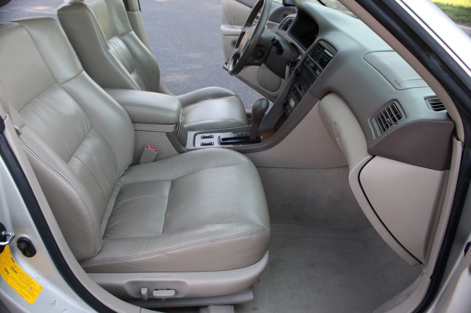 1998 Lexus ES 300 Victory Motors of Colorado