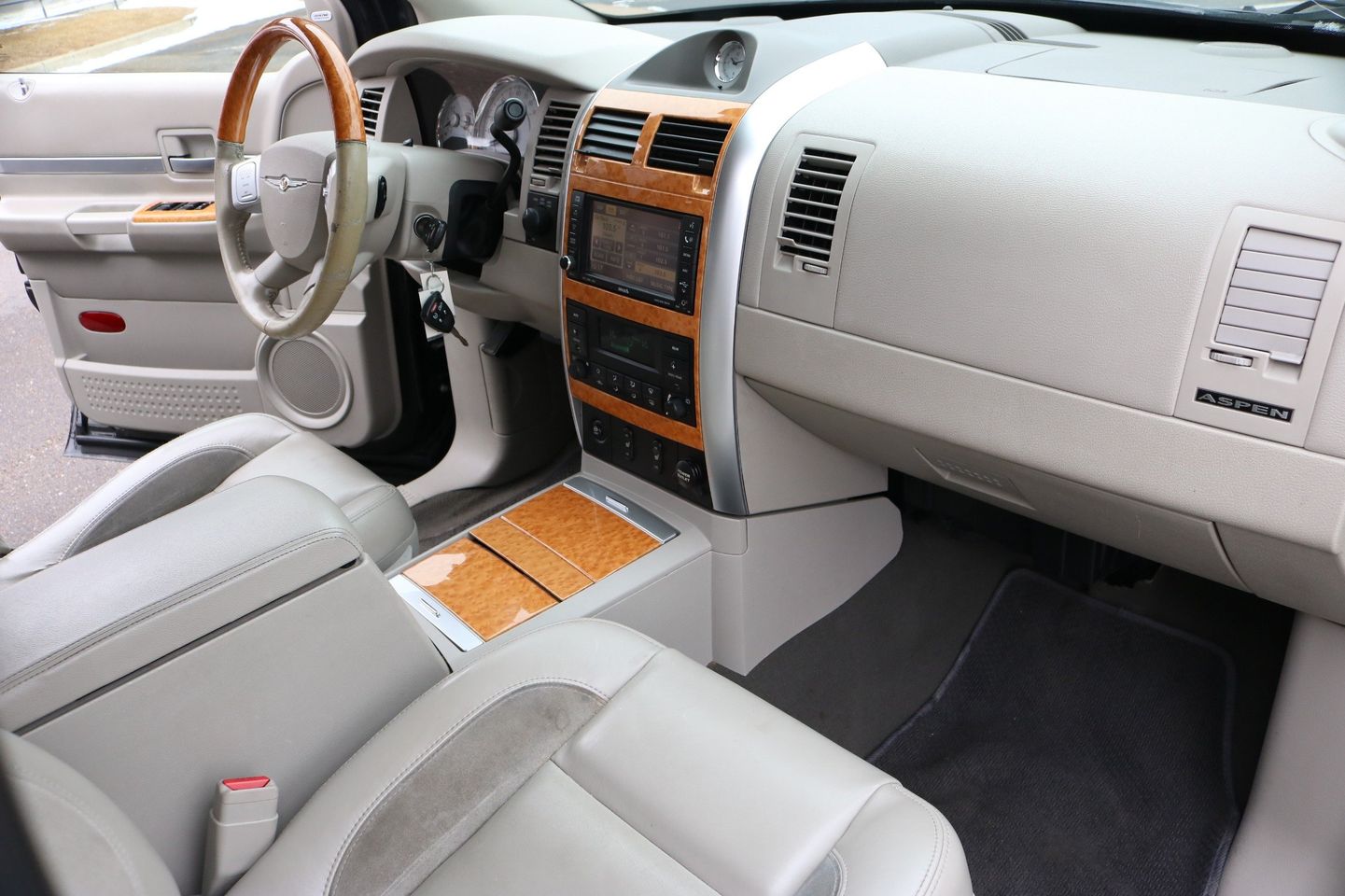 2008 Chrysler Aspen Limited | Victory Motors of Colorado