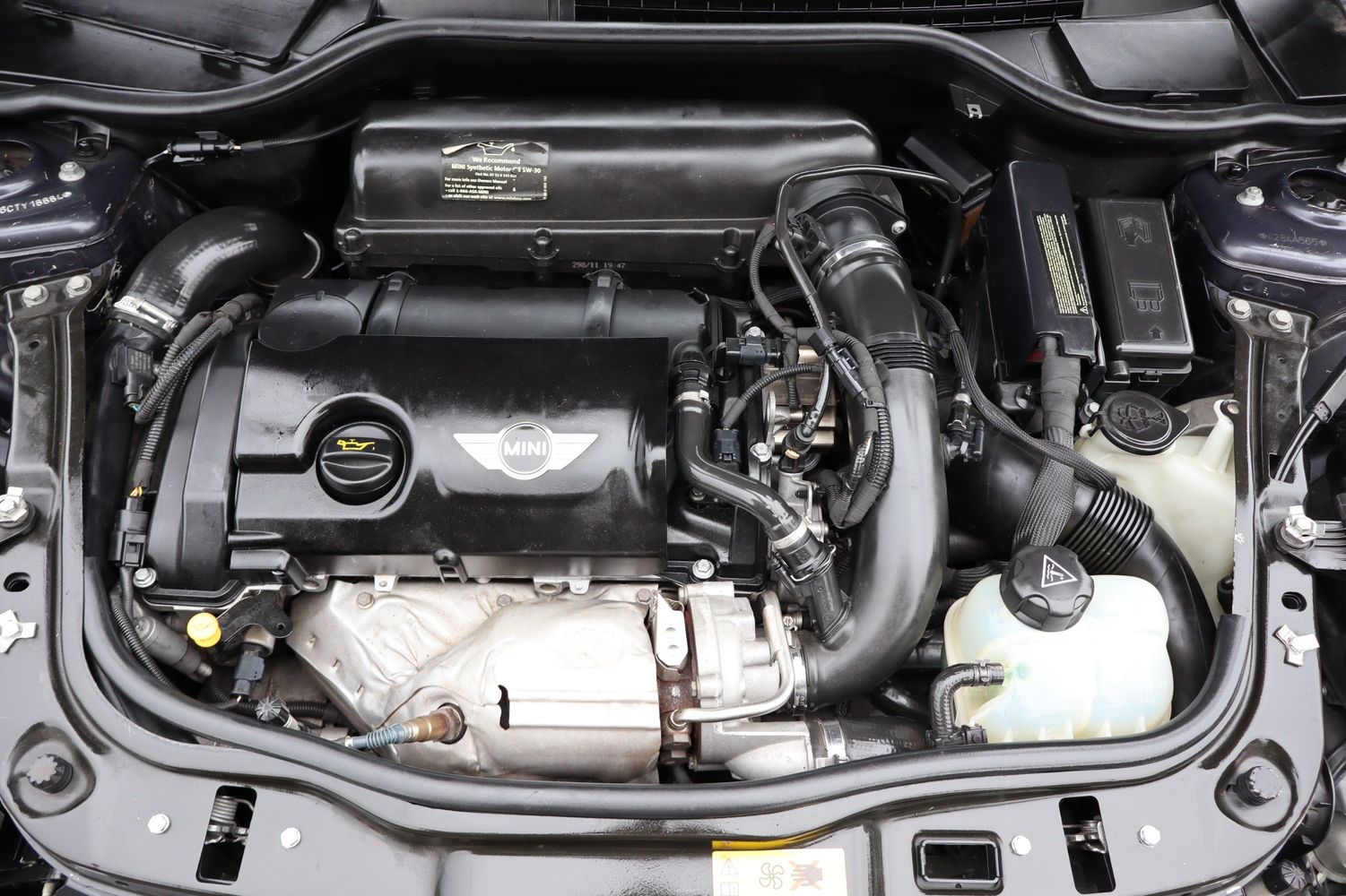 2012 MINI Cooper Hardtop S | Victory Motors of Colorado