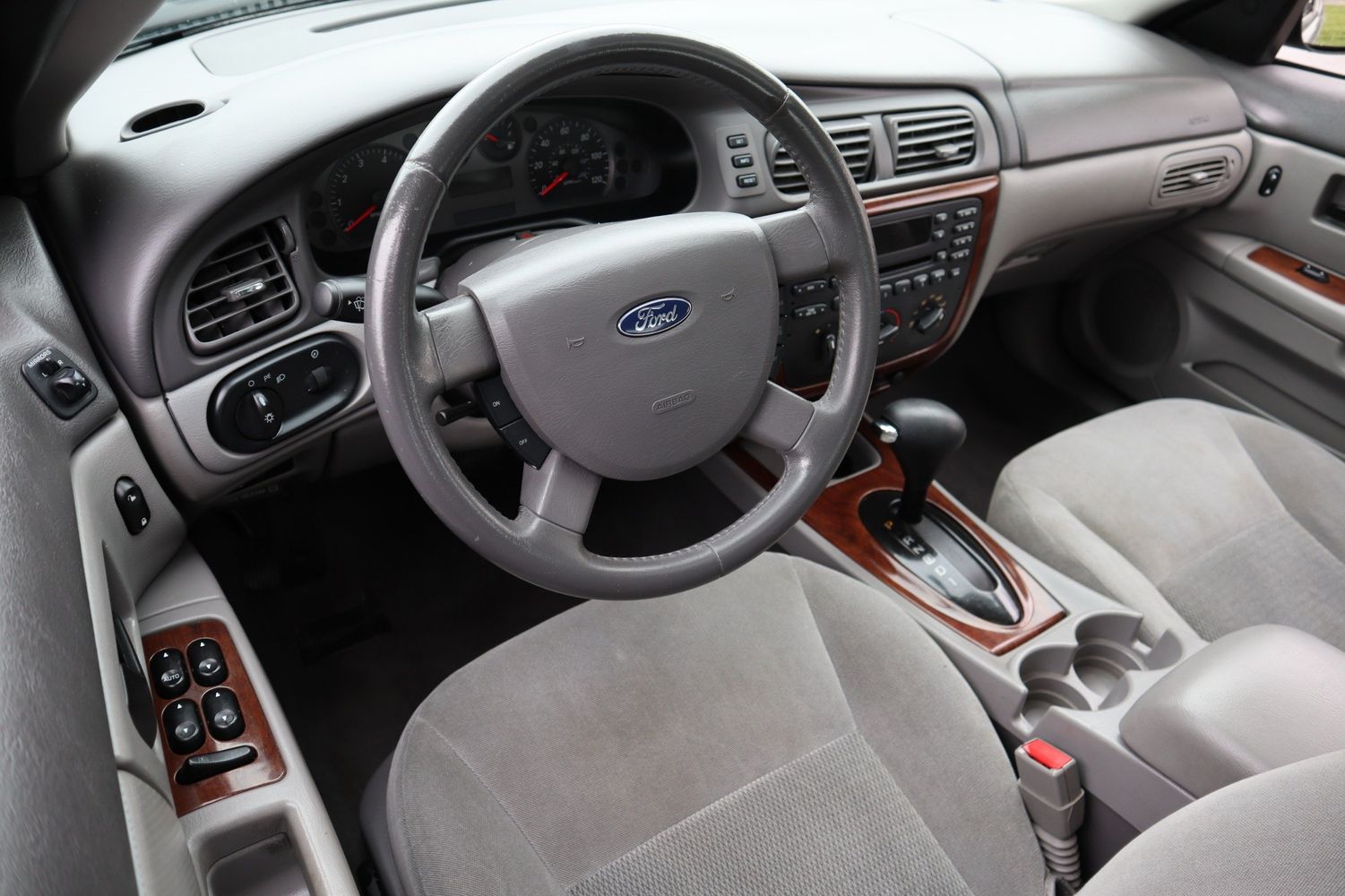 2006 Ford Taurus SEL | Victory Motors of Colorado