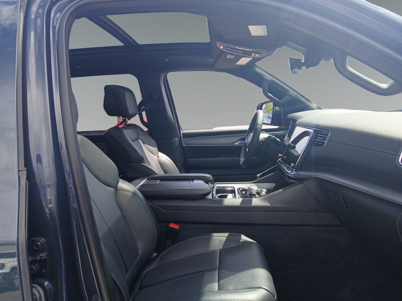 2024 Jeep Wagoneer Series II photo 20