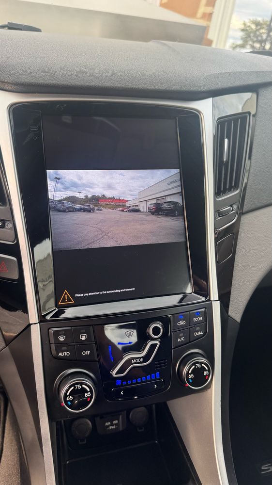 2013 Hyundai Sonata Hybrid Limited photo 11