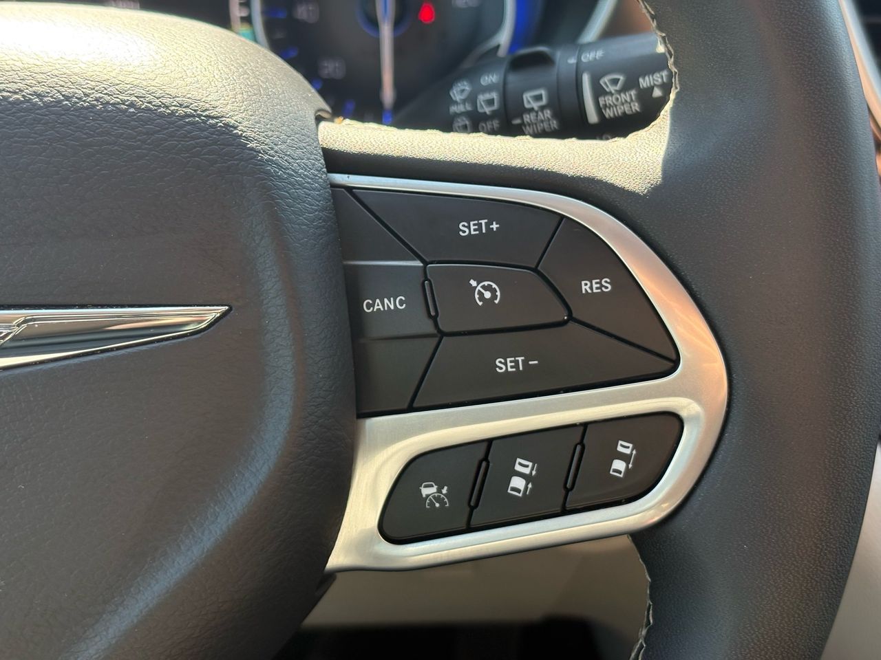 2024 Chrysler Pacifica Touring L - Photo 21